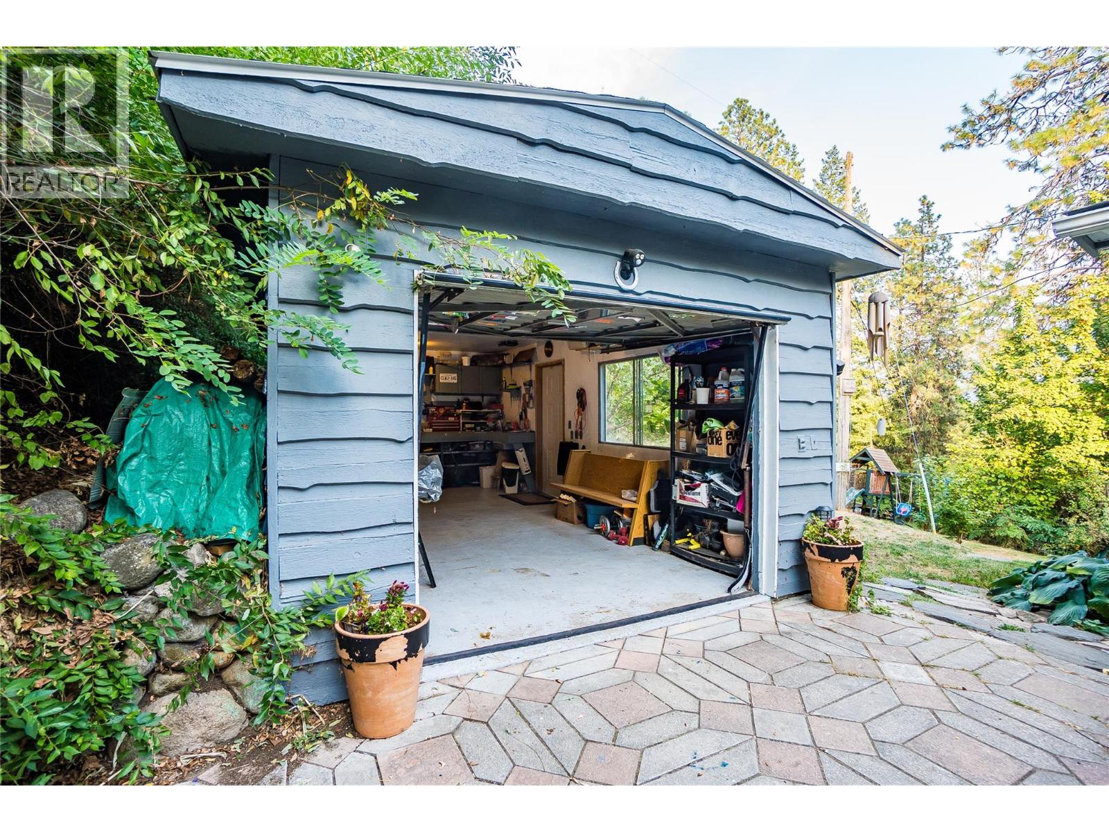 2758 Leecrest Road, Nelson