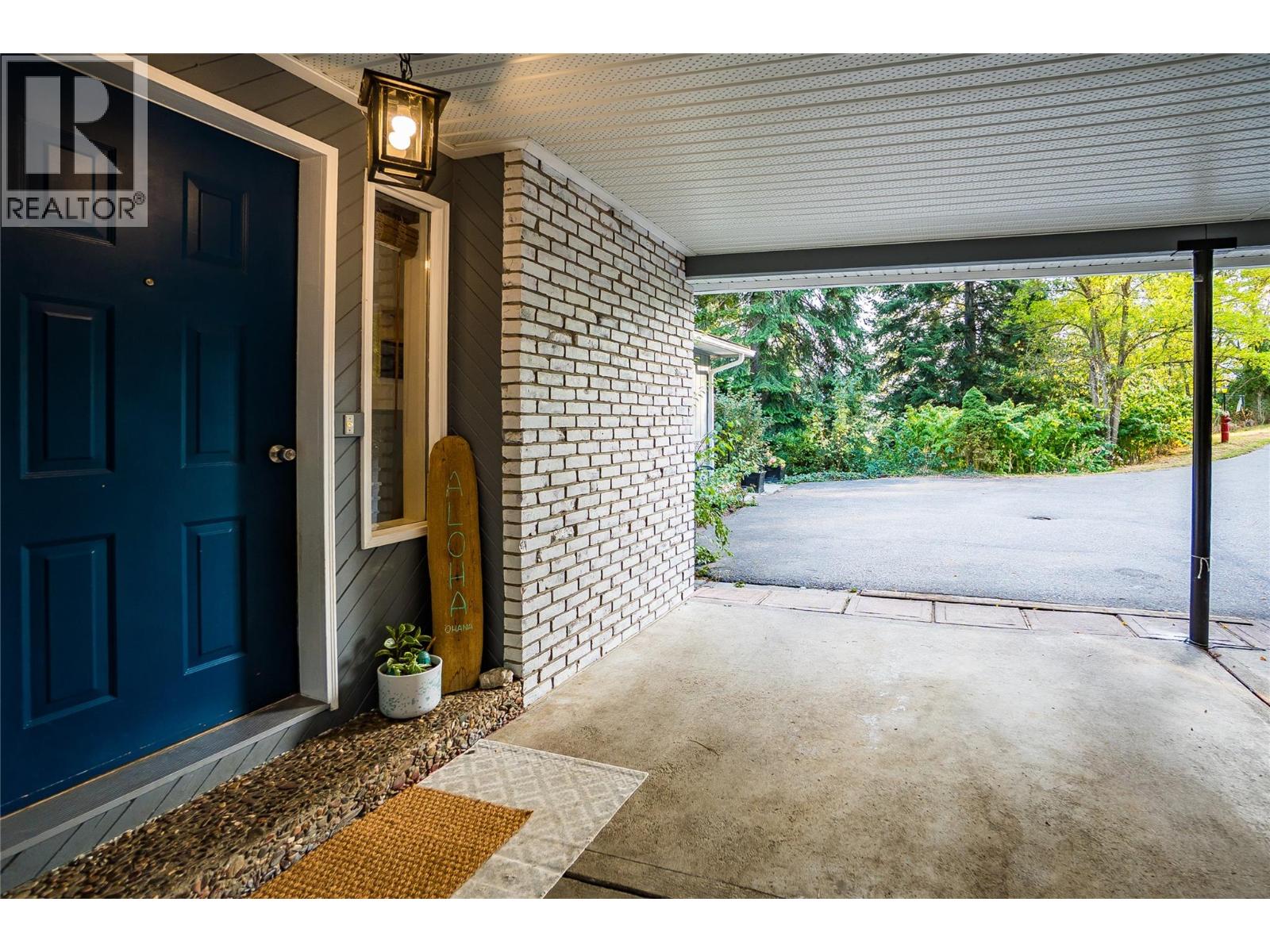 2758 Leecrest Road, Nelson