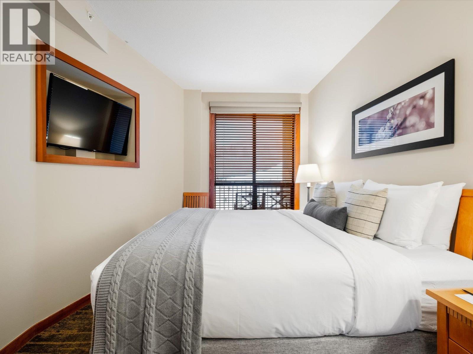 602 4320 SUNDIAL CRESCENT, Whistler