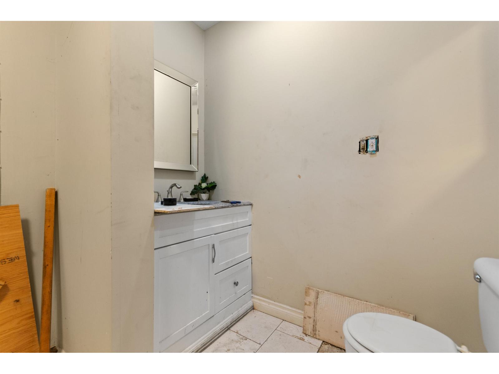 66176 KAWKAWA LAKE ROAD, Hope — photo 40