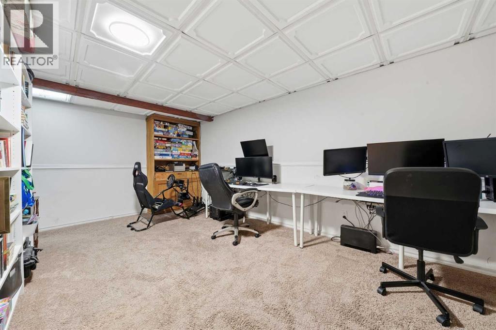 Single Family House for Sale in  Abberfield Court NE Abbeydale Calgary 