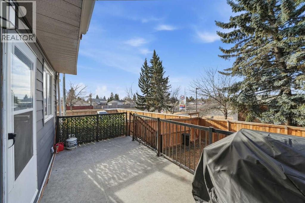 Single Family House for Sale in  Abberfield Court NE Abbeydale Calgary 