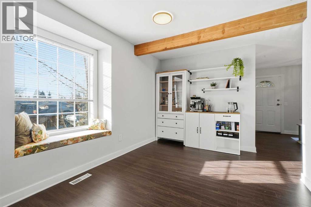 Single Family House for Sale in  Abberfield Court NE Abbeydale Calgary 