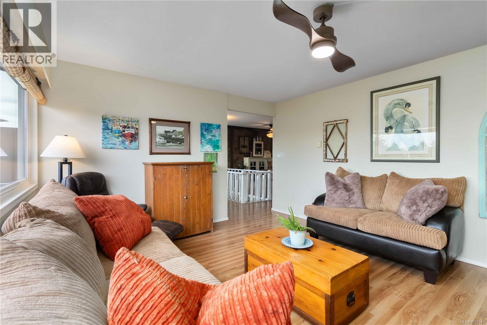 1027 Wurtele Pl, Esquimalt