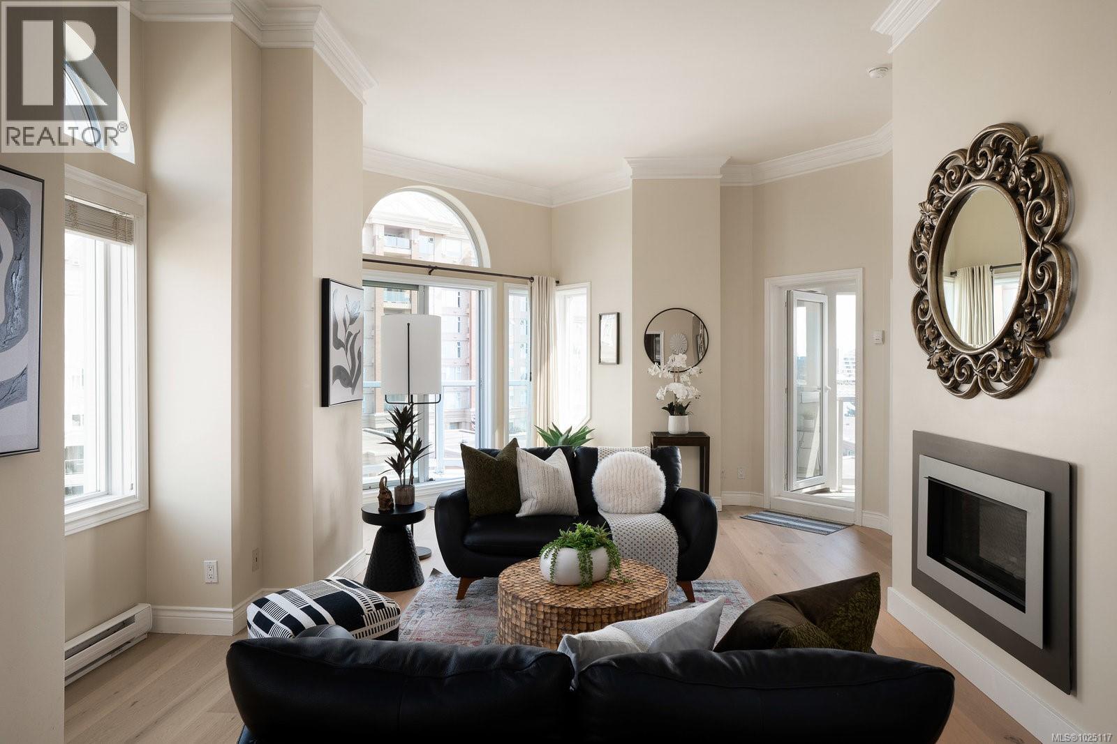 518 10 Paul Kane Pl - Photo 3 of 41, Victoria, British Columbia