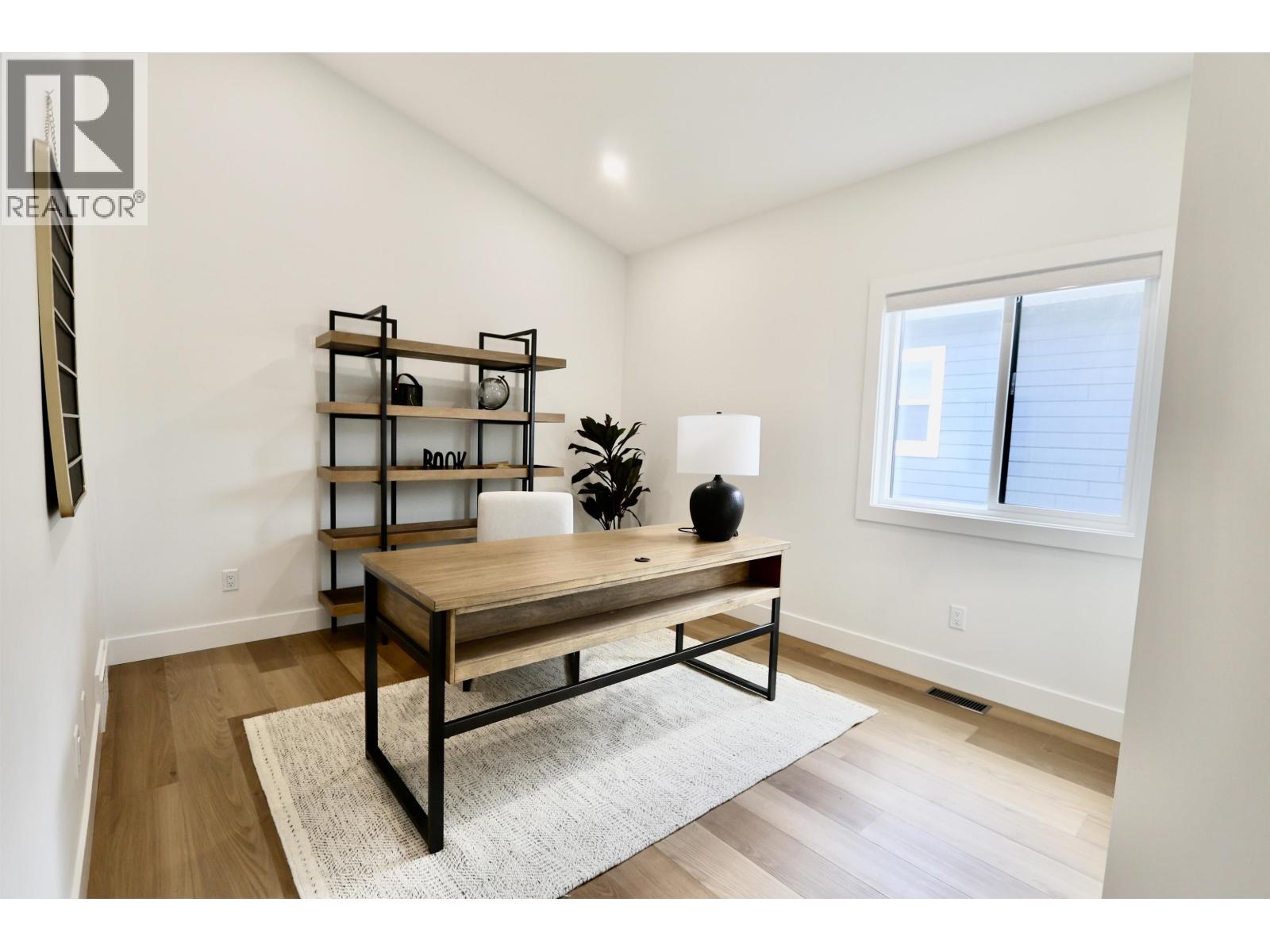 7807 SOUTHRIDGE AVENUE, Prince George