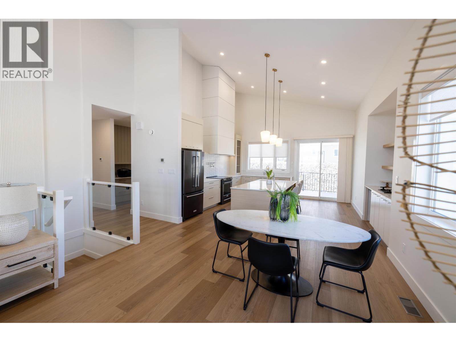 7807 SOUTHRIDGE AVENUE, Prince George