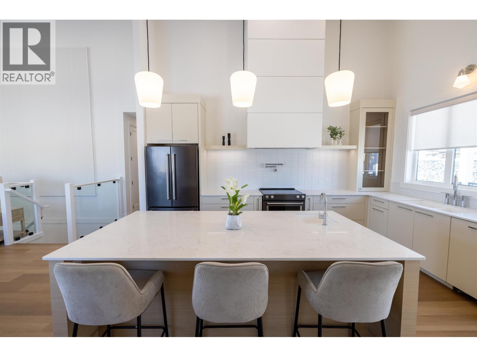 7807 SOUTHRIDGE AVENUE, Prince George