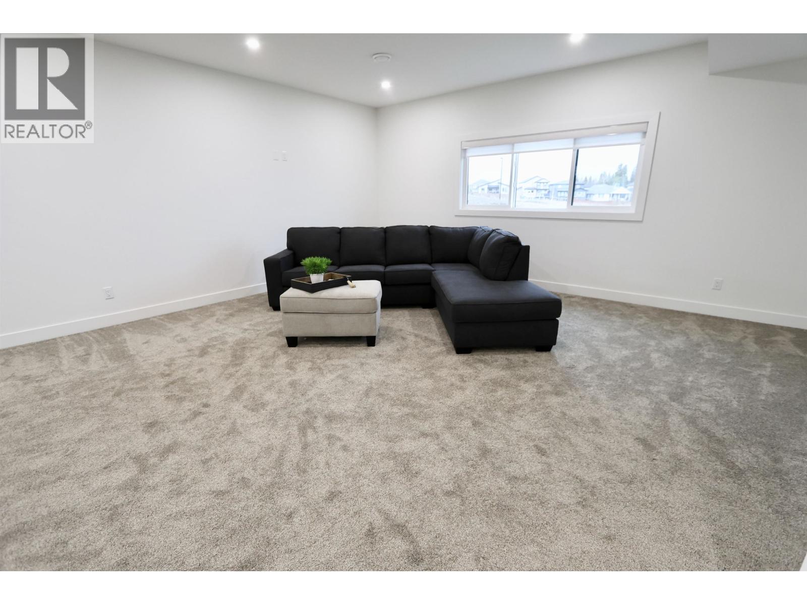 7807 SOUTHRIDGE AVENUE, Prince George