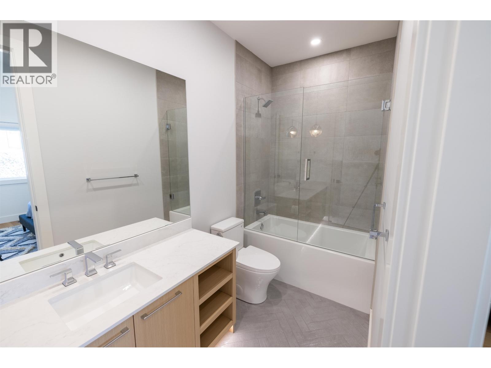 7807 SOUTHRIDGE AVENUE, Prince George