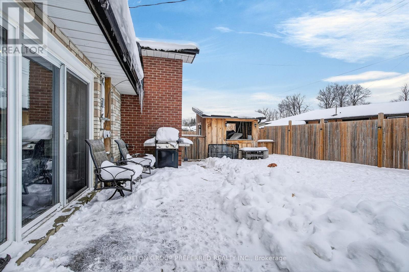 264 CHITTICK CRESCENT - 40