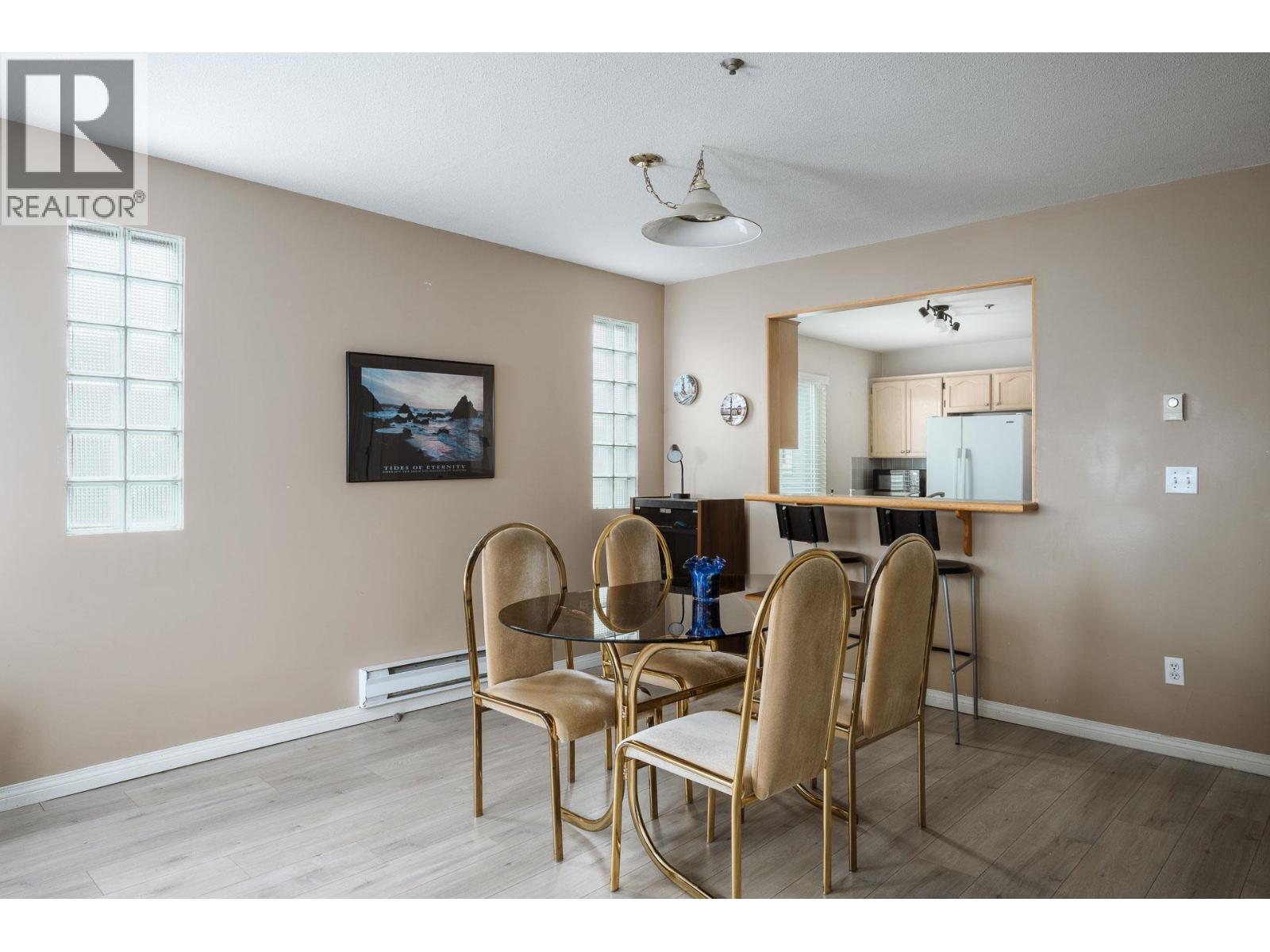 #205-4988 47A Avenue, Delta