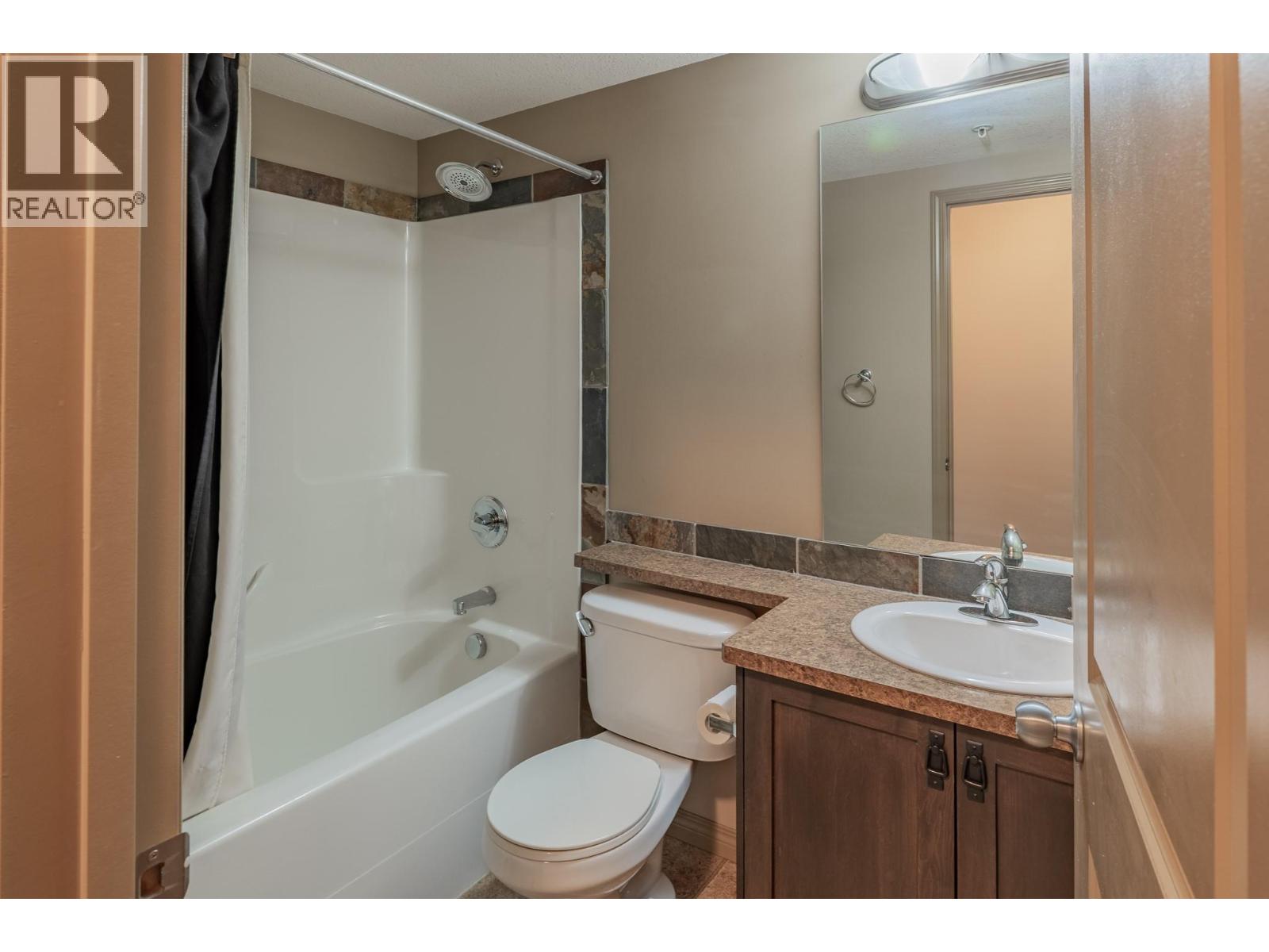 4874 Stanley Street Unit# 307, Radium Hot Springs