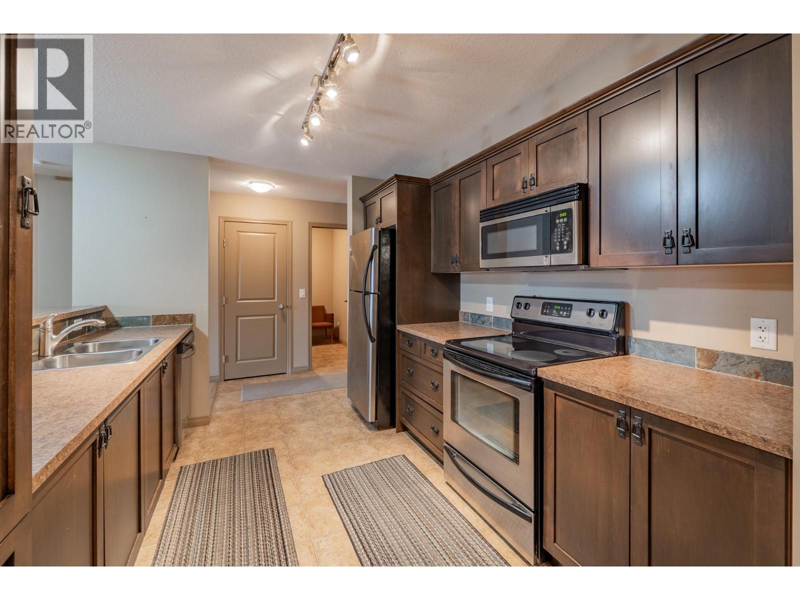 4874 Stanley Street Unit# 307, Radium Hot Springs