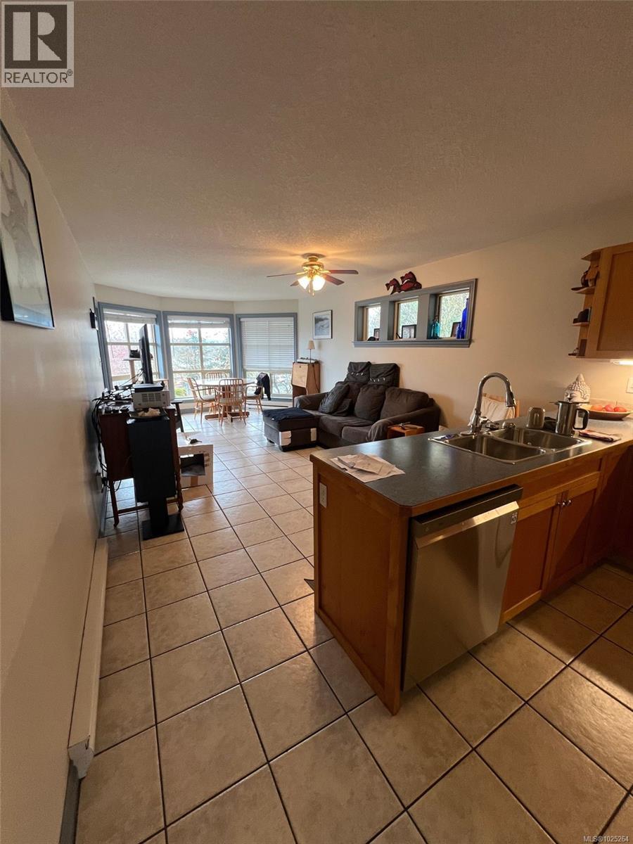 9828 Croft St, Chemainus