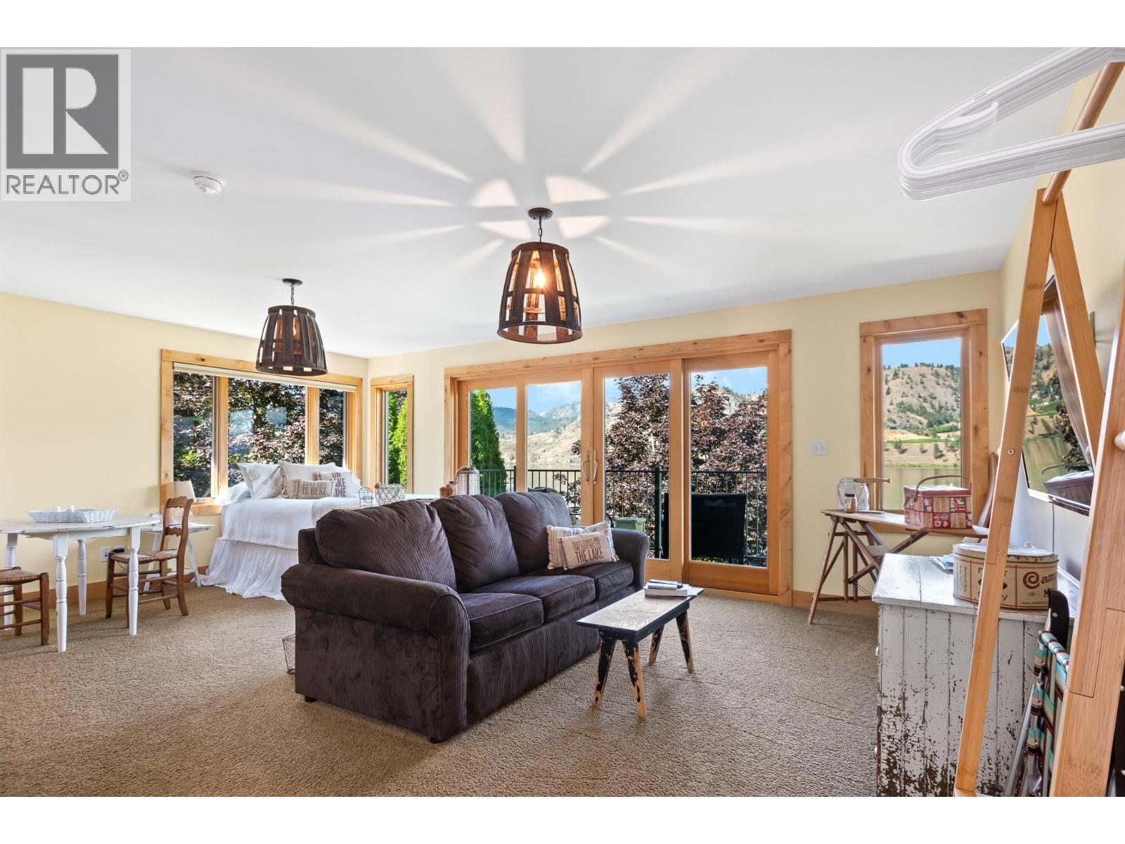 138 Devon Drive, Okanagan Falls