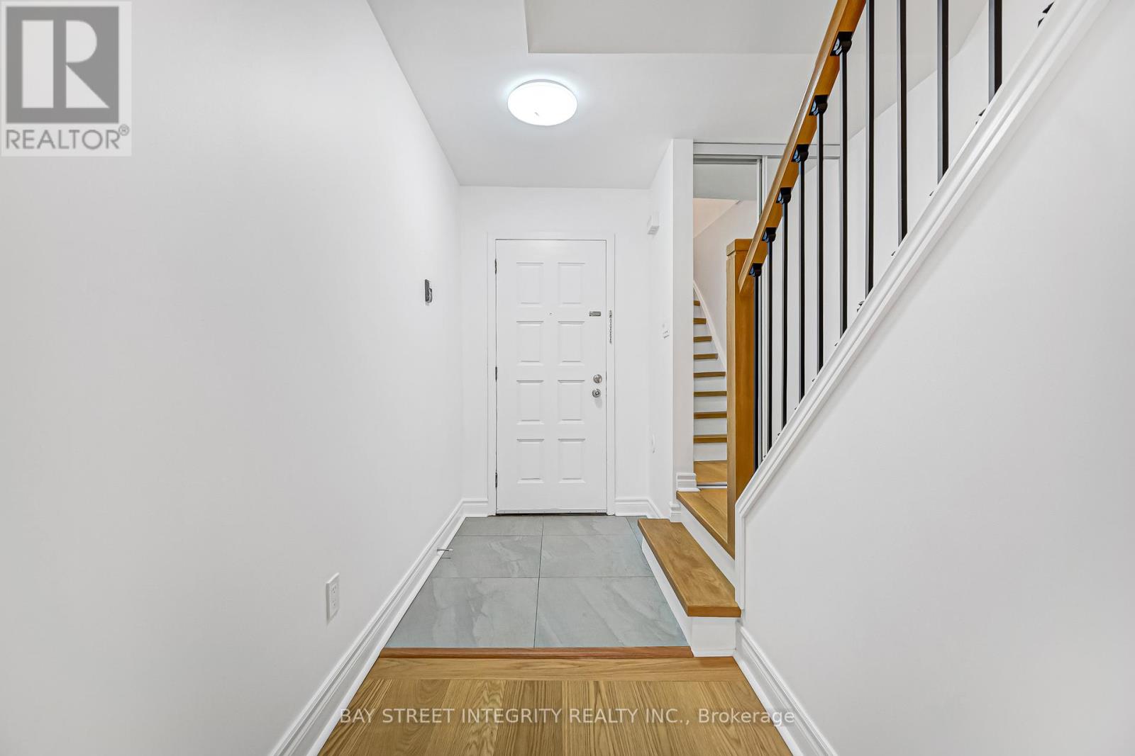 70 ELSA VINE WAY - Photo 3 of 46, Toronto (Bayview Village), Ontario