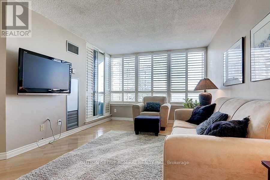 1121 Steeles Avenue West 1008