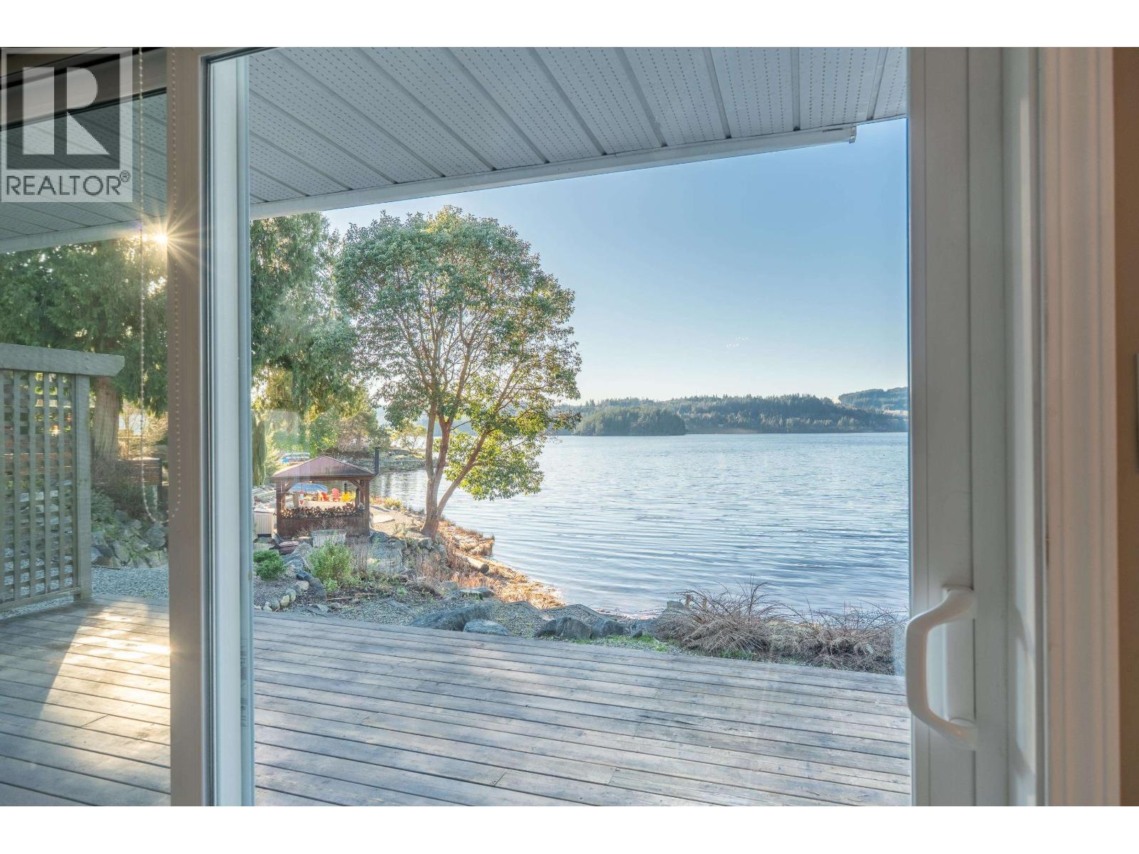 6343 MARMOT ROAD, Sechelt