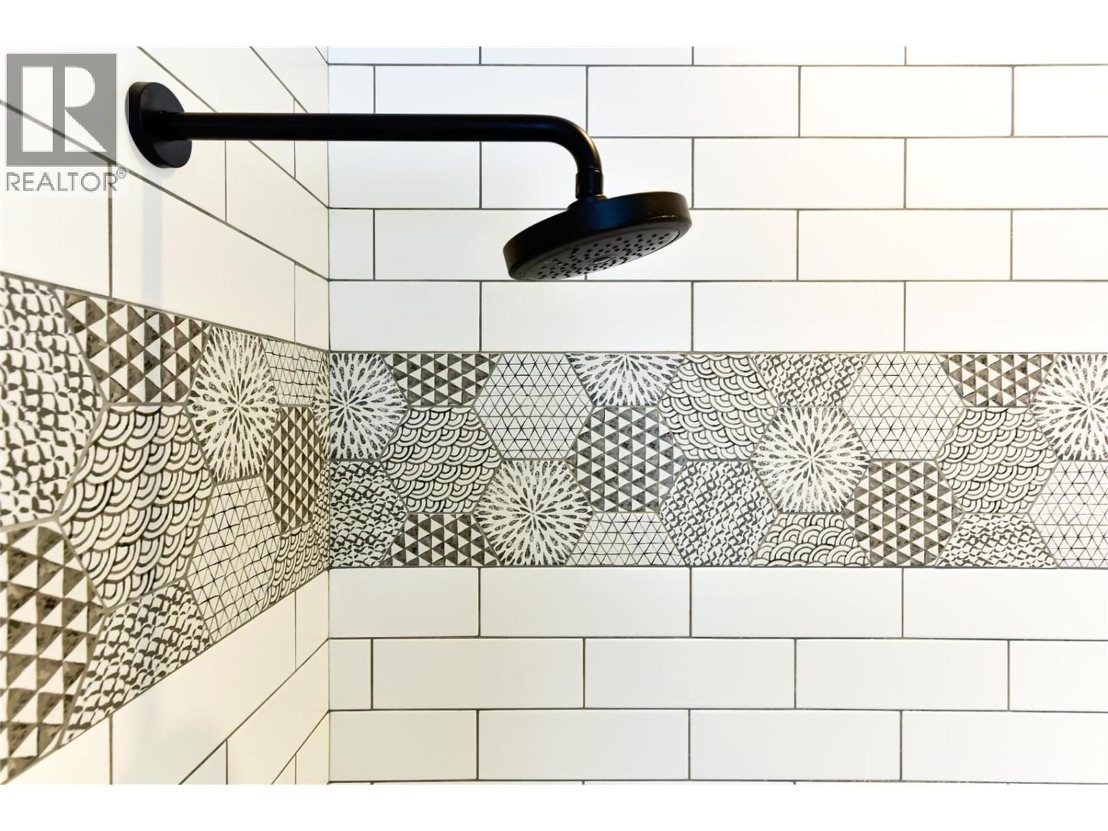  773 Barnaby Road, Kelowna