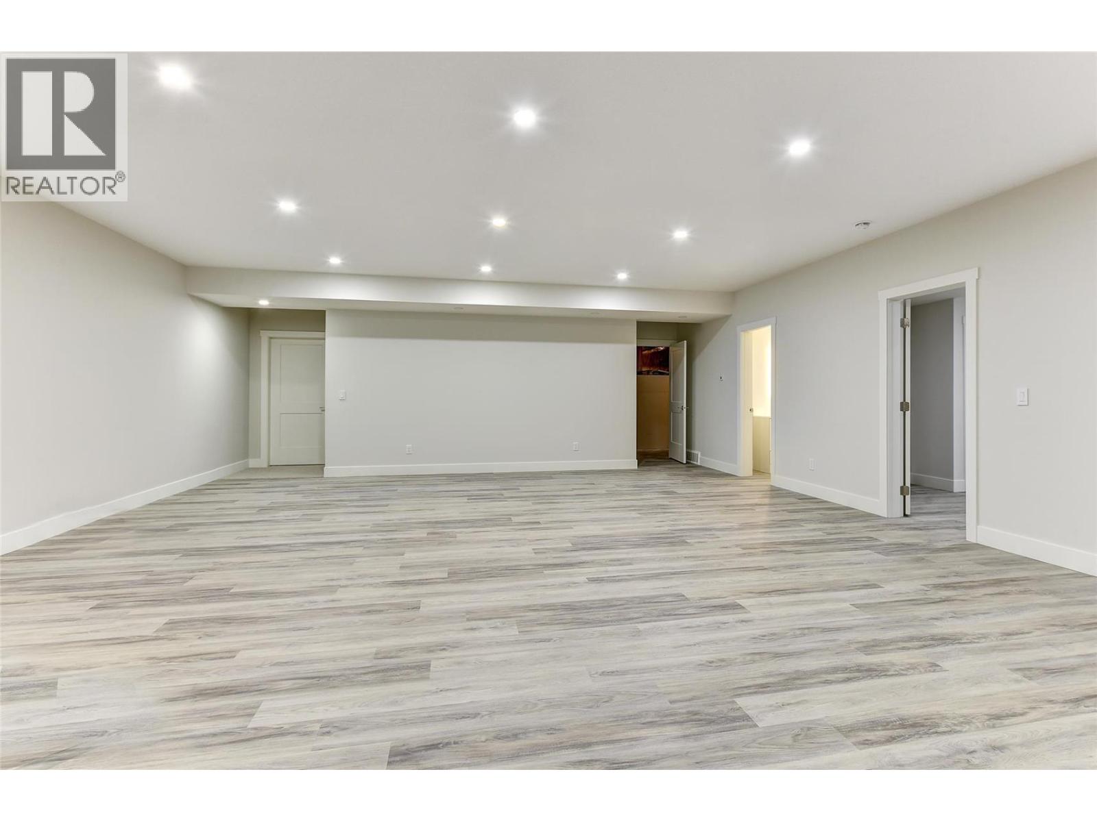  773 Barnaby Road, Kelowna