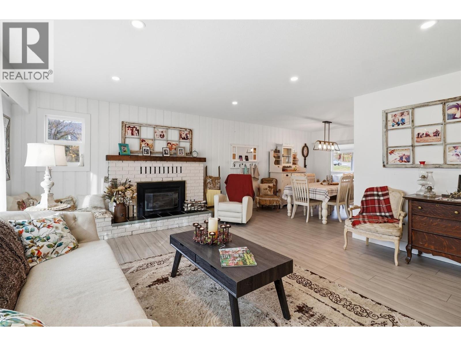 2163 PARKER Drive, Merritt