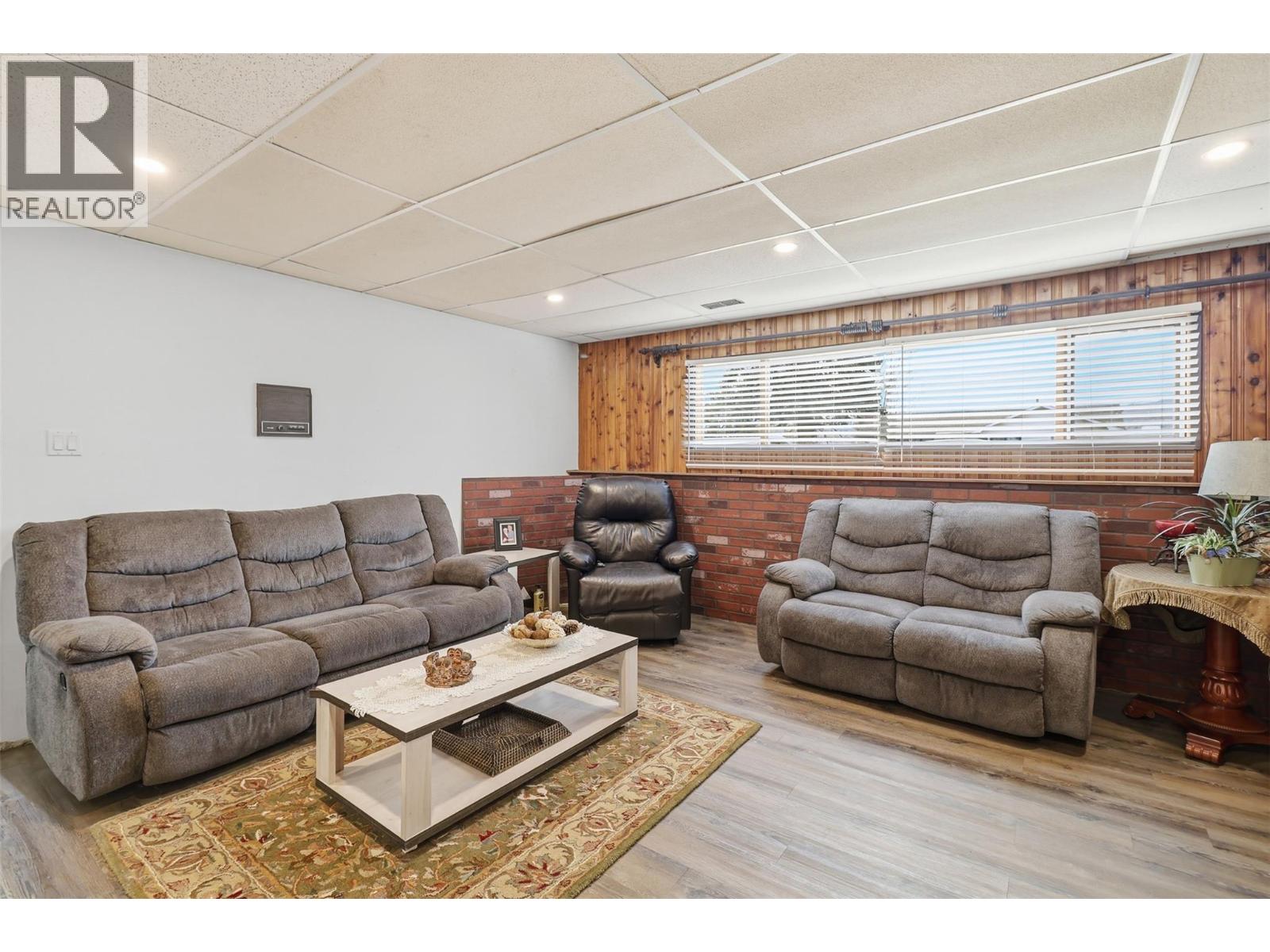 2163 PARKER Drive, Merritt