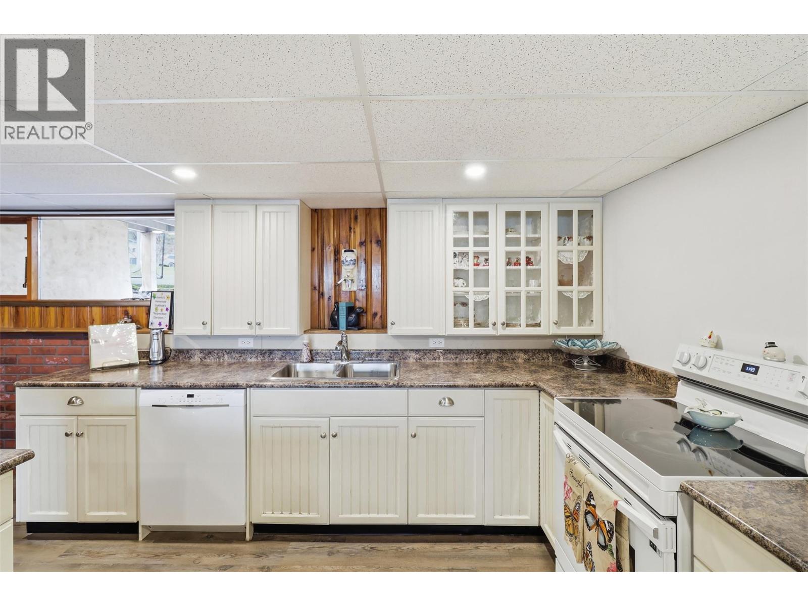 2163 PARKER Drive, Merritt