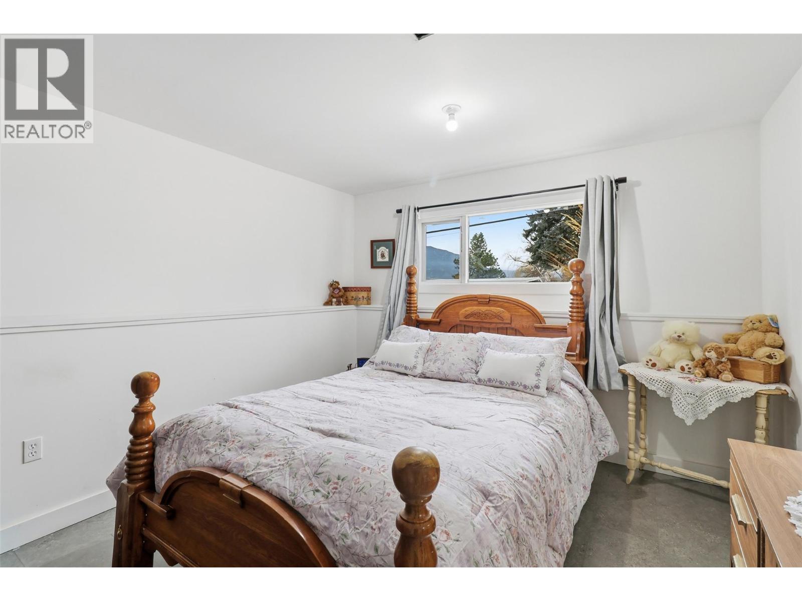 2163 PARKER Drive, Merritt