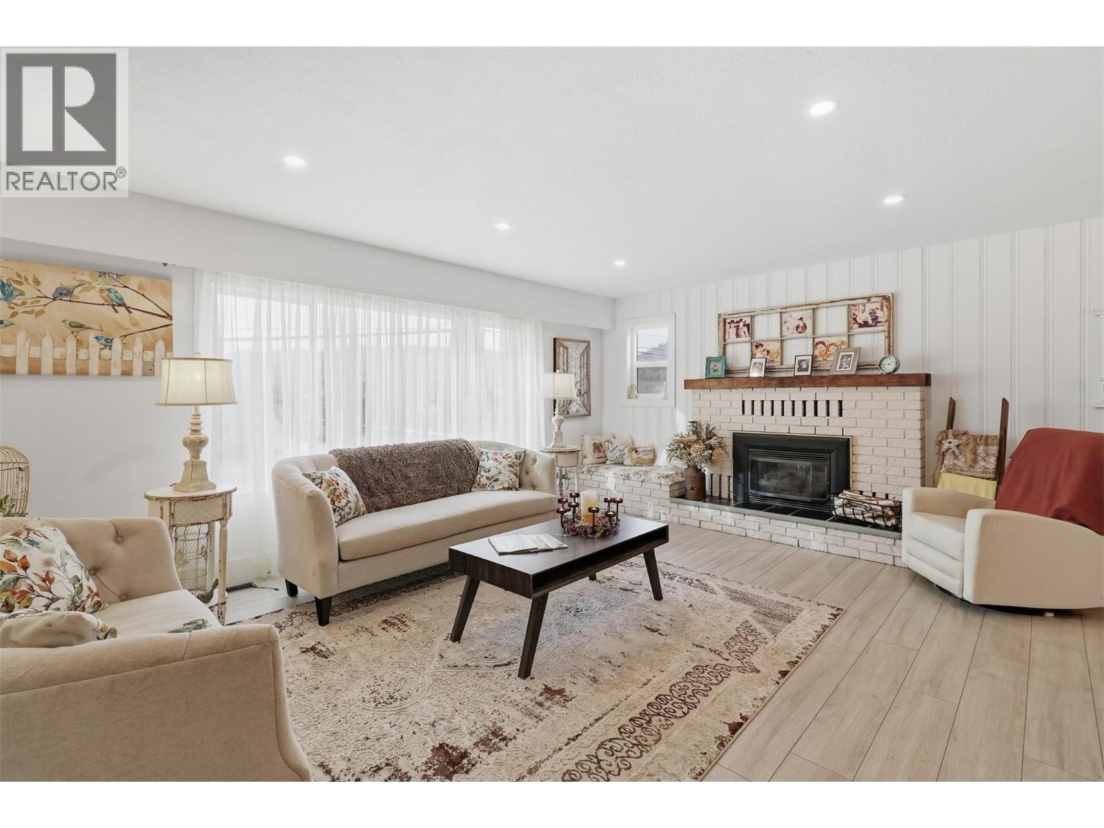 2163 PARKER Drive, Merritt