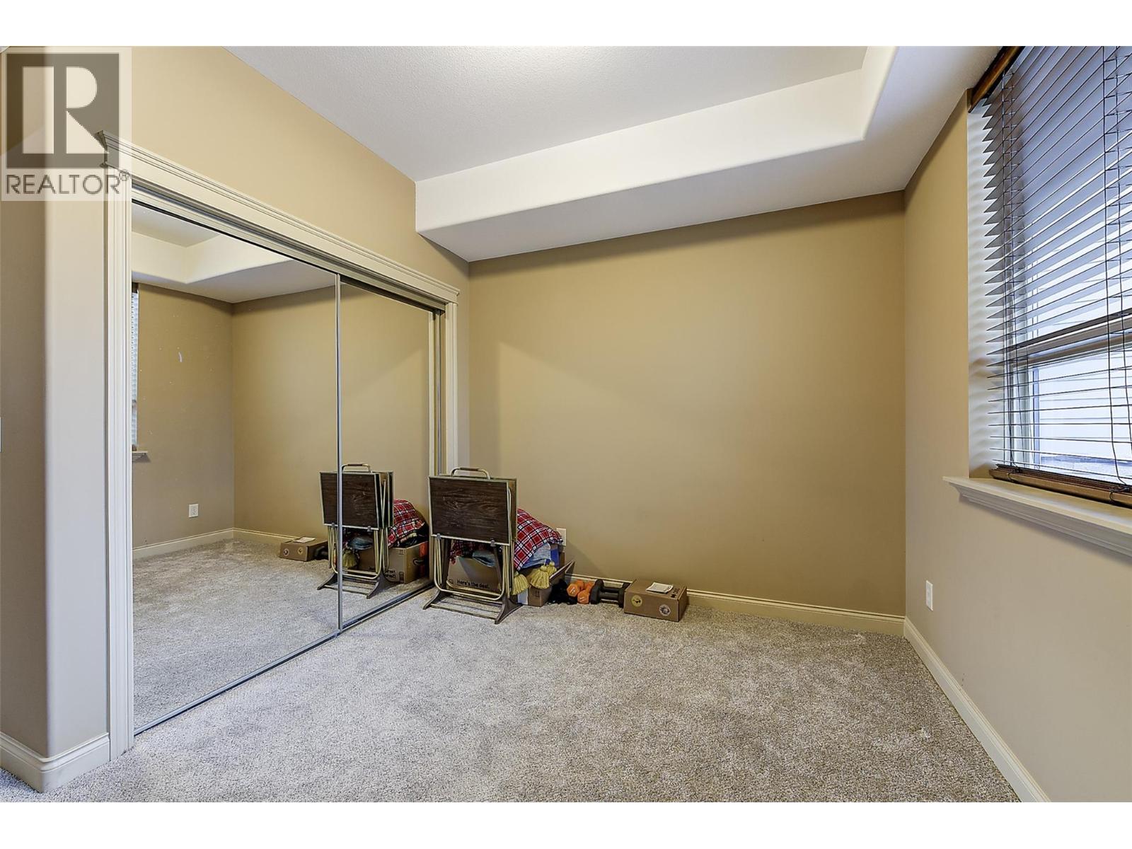 #101 2760 Auburn Road - 33
