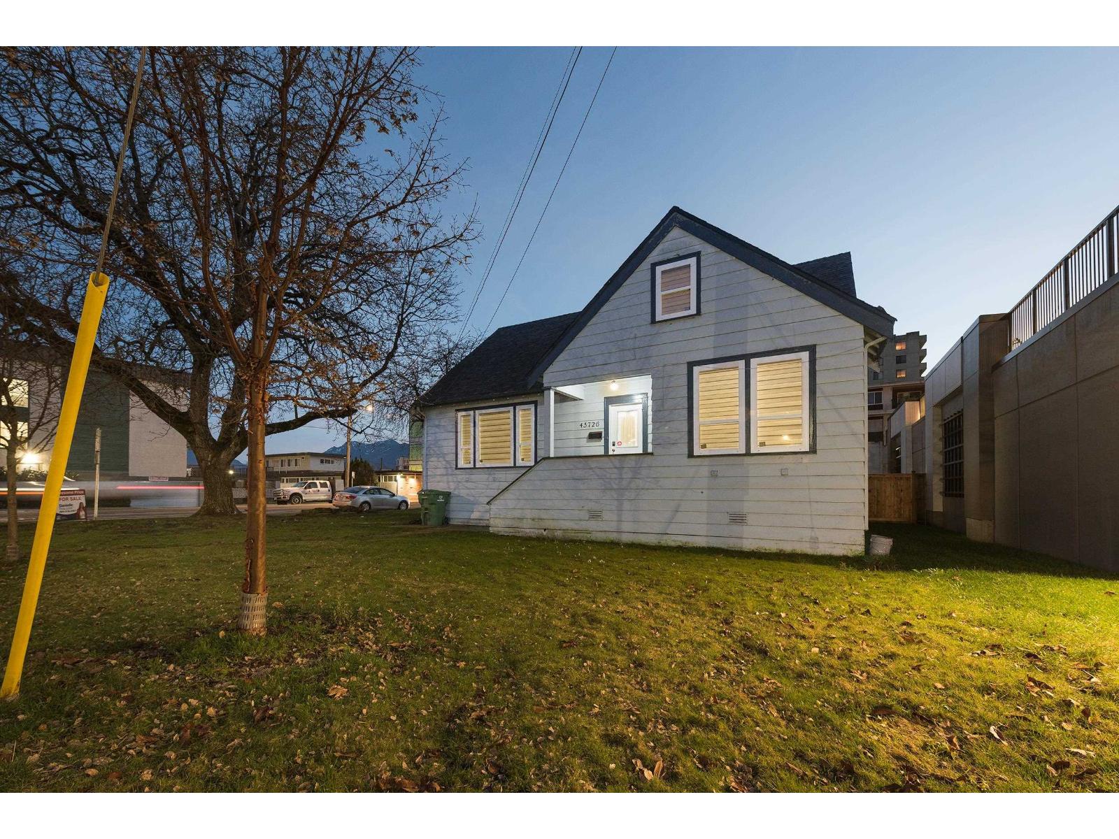 45726 SPADINA AVENUE, Chilliwack Proper West, Chilliwack
