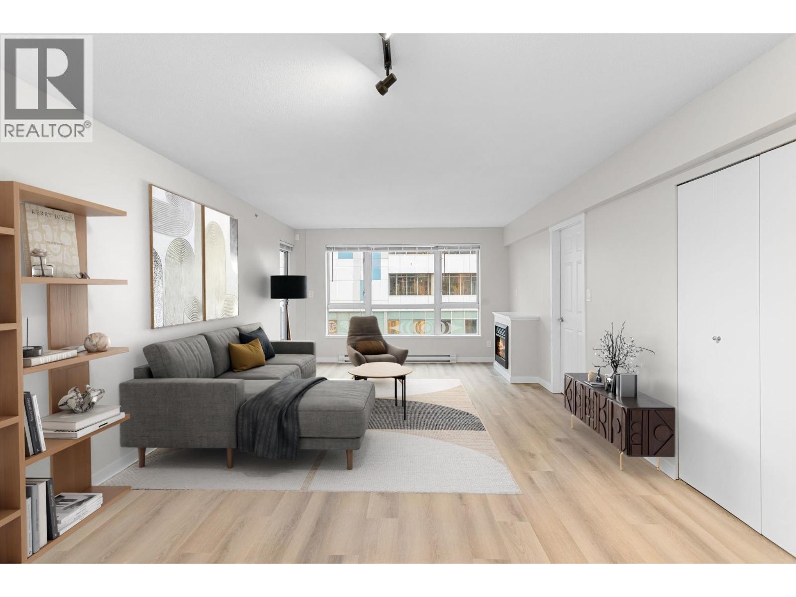 303 200 KEARY STREET, New Westminster