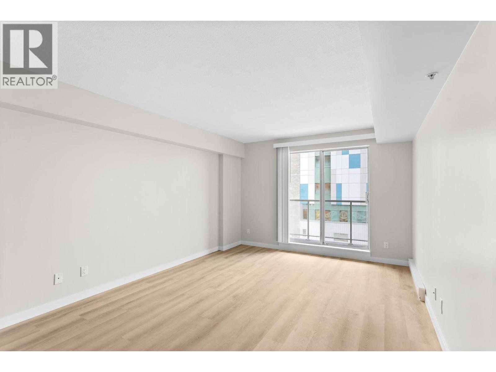 303 200 KEARY STREET, New Westminster