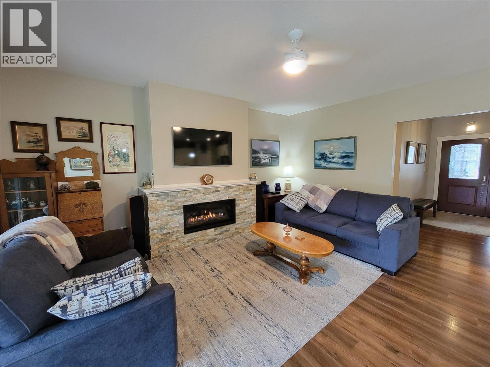 304 K View Crescent, Keremeos