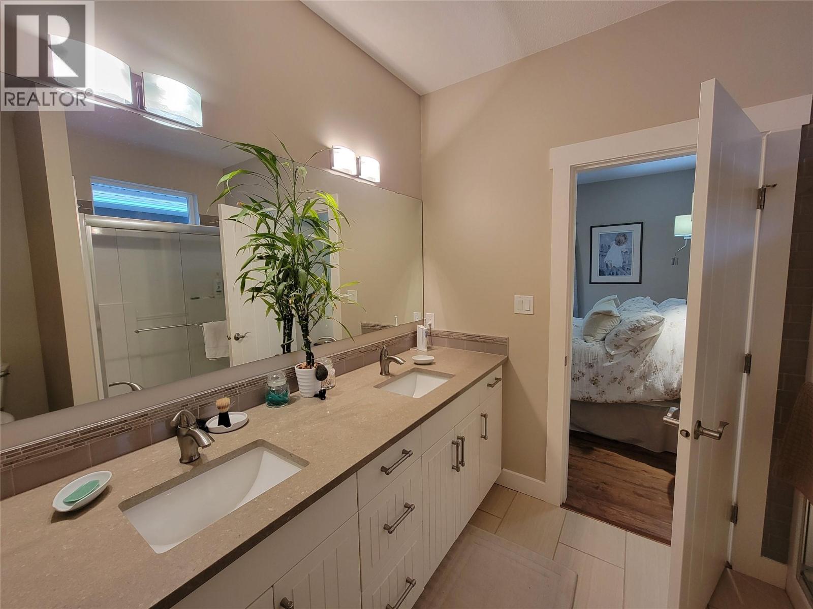 304 K View Crescent, Keremeos