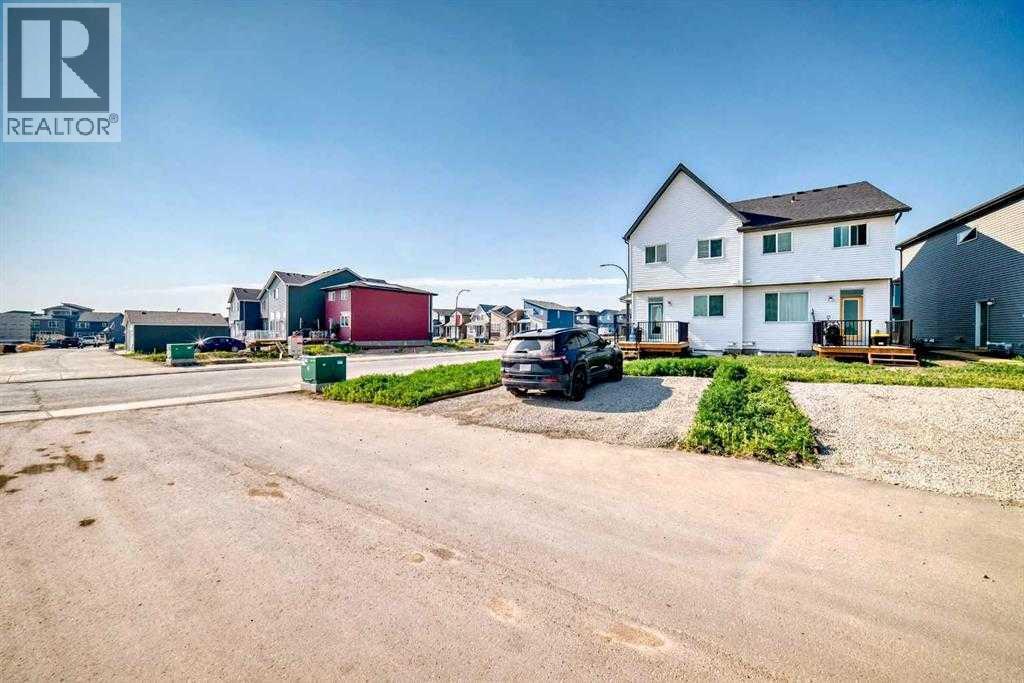 Single Family House for Sale in  Belmont Way SW Belmont Calgary 