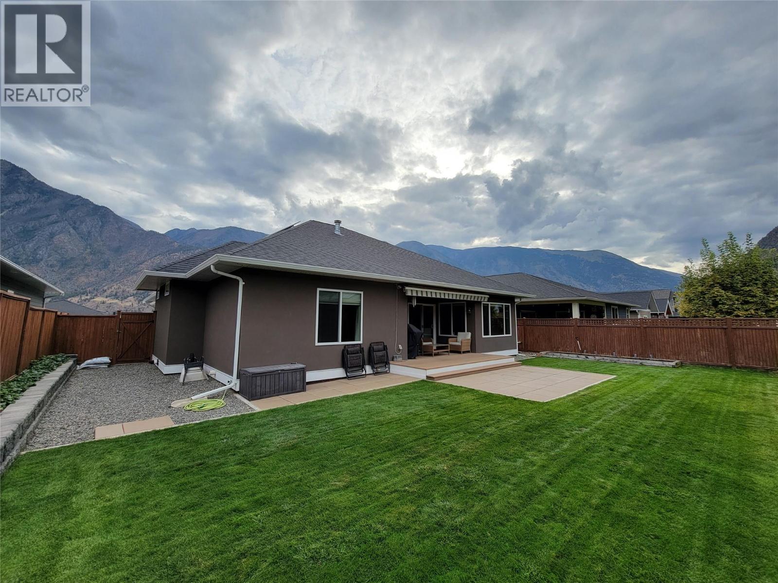 304 K View Crescent, Keremeos