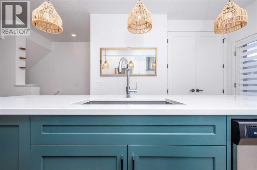 Single Family House for Sale in  Greenbriar Common NW Greenwood/Greenbriar Calgary 