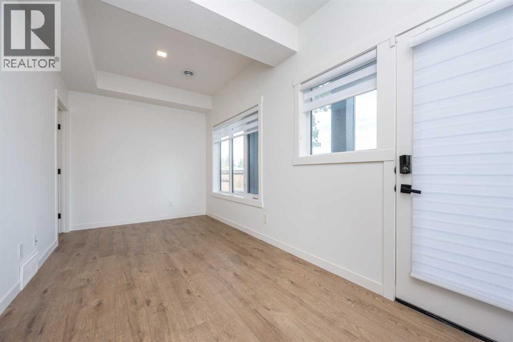 Single Family House for Sale in  Greenbriar Common NW Greenwood/Greenbriar Calgary 