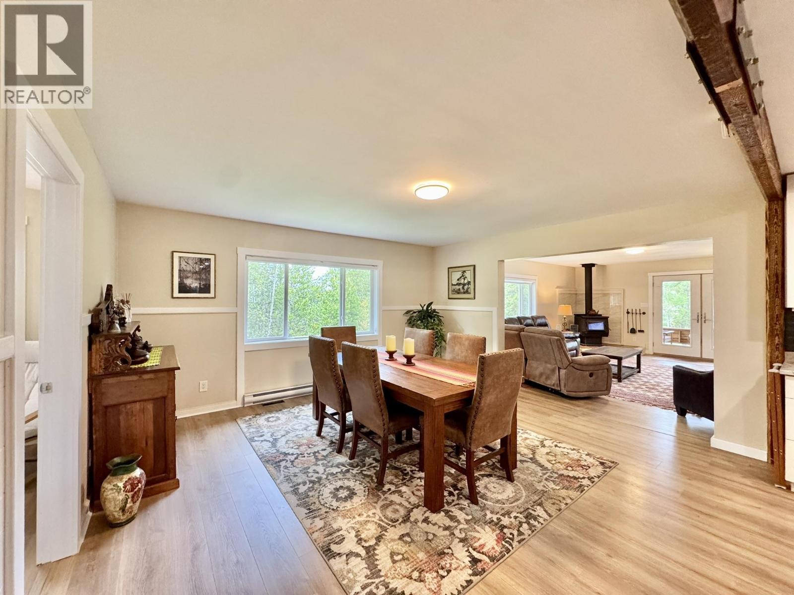 5606 LITTLE FORT 24 HIGHWAY, Lone Butte