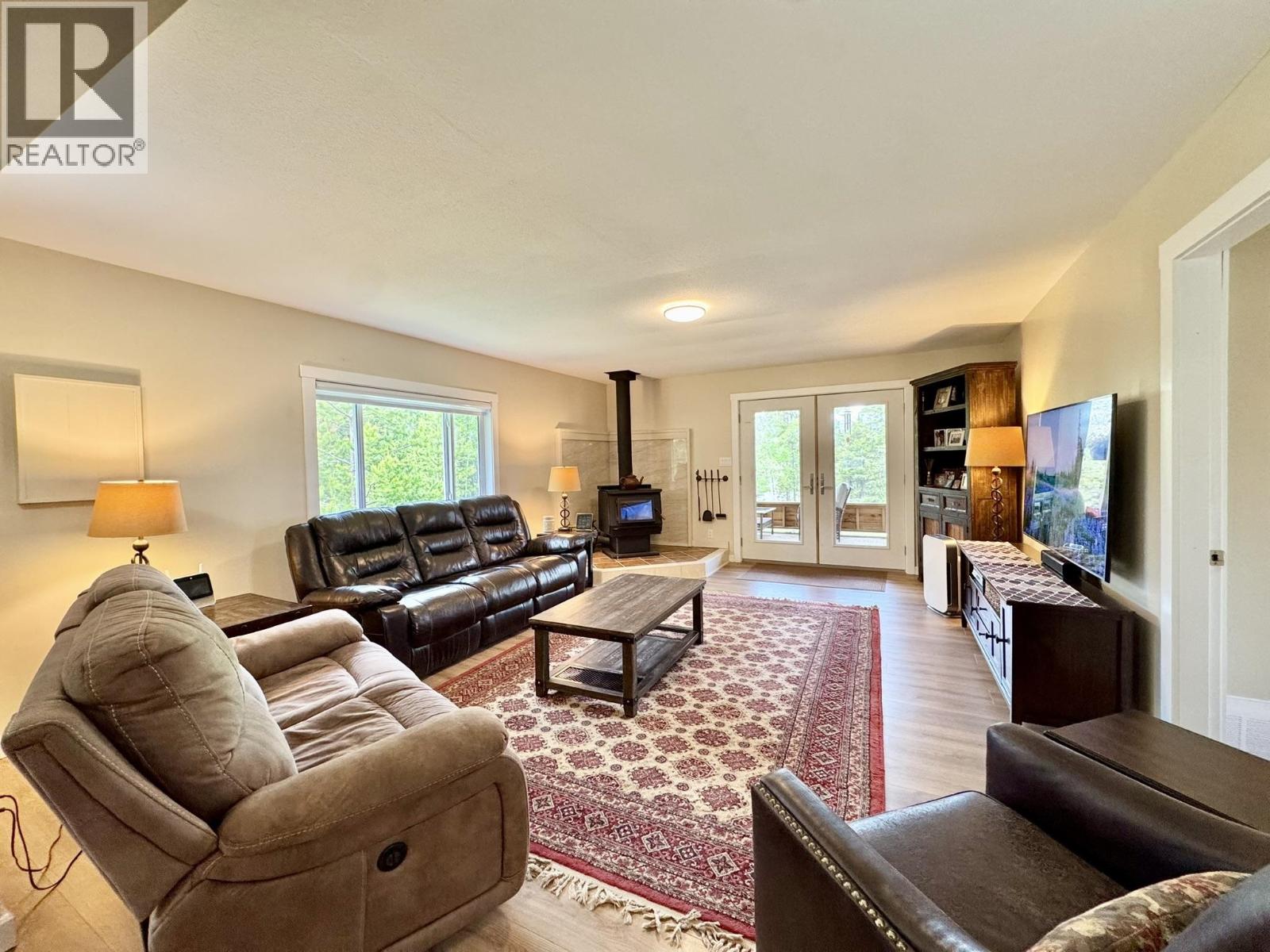 5606 LITTLE FORT 24 HIGHWAY, Lone Butte