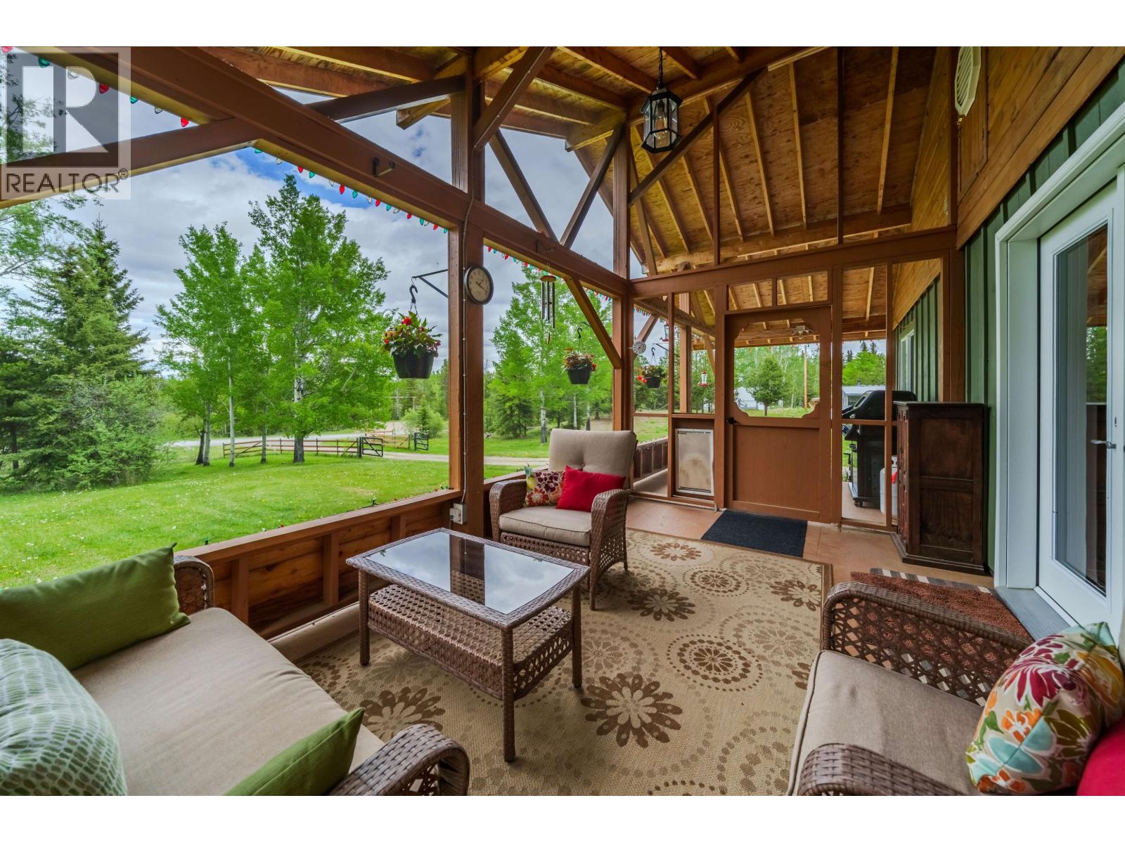 5606 LITTLE FORT 24 HIGHWAY, Lone Butte