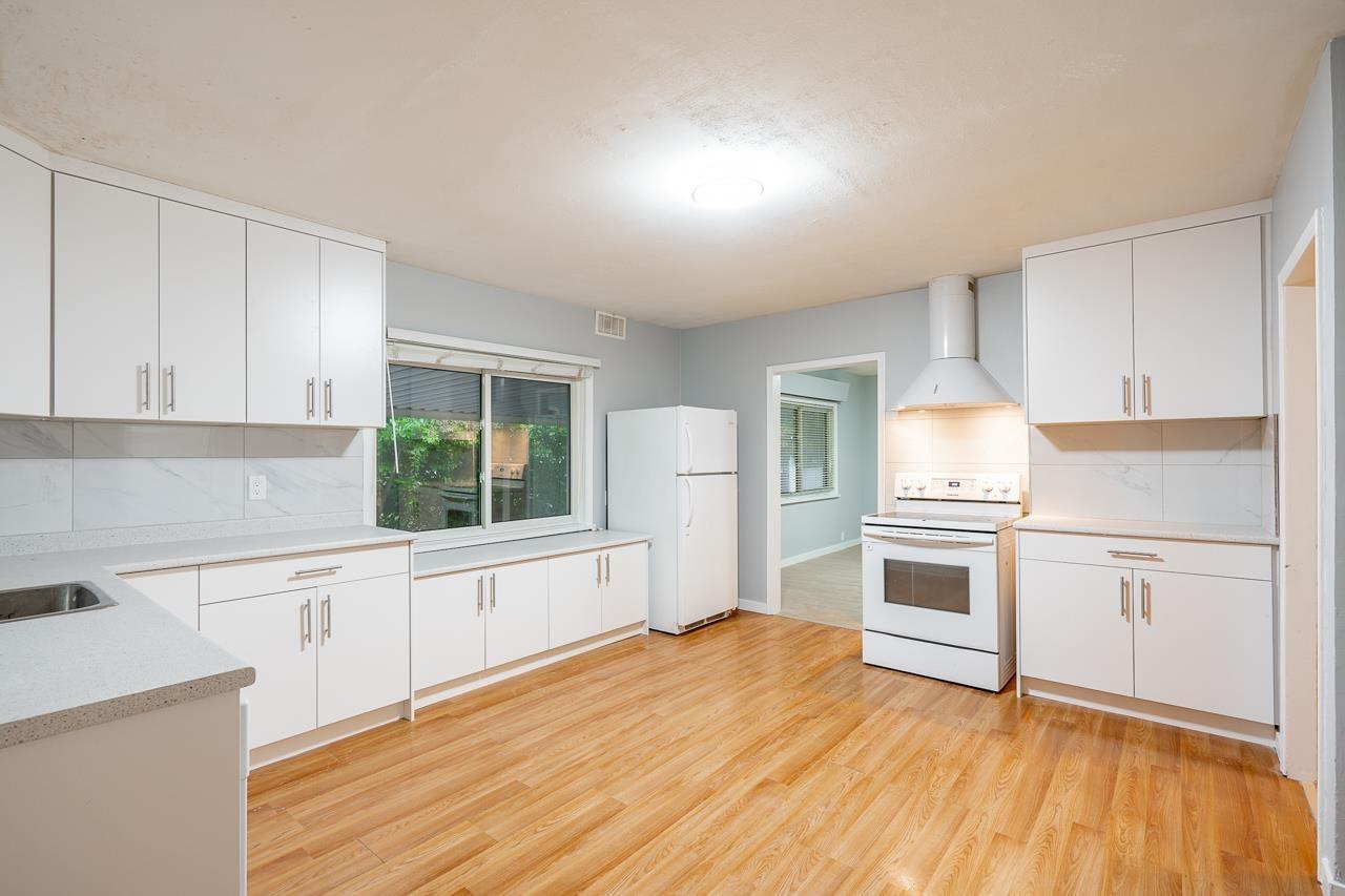 27284 30 AVENUE, Langley