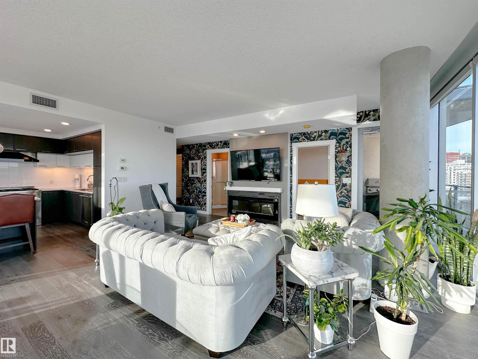 #1804 9720 106 ST NW, Edmonton