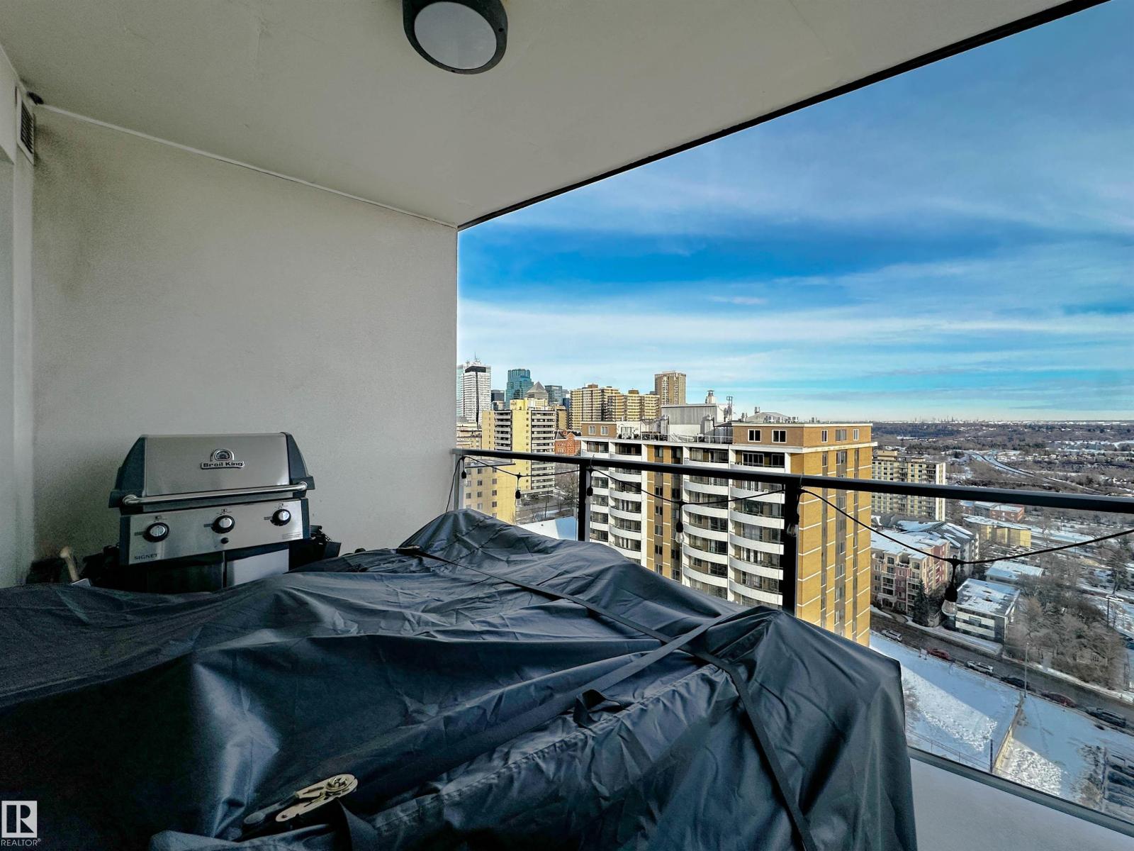 #1804 9720 106 ST NW, Edmonton