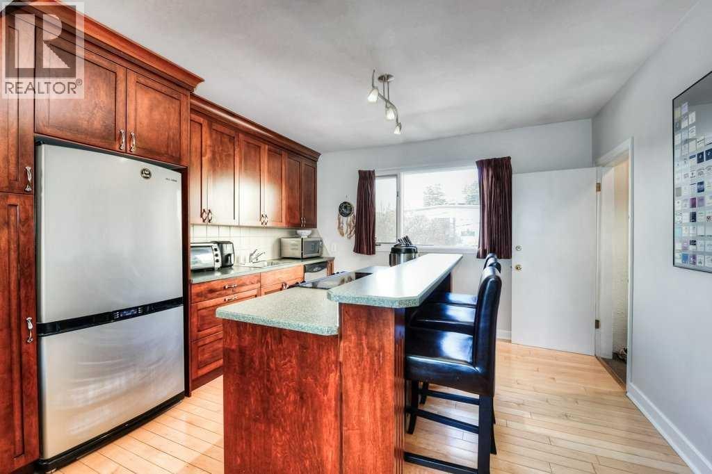 Single Family House Bungalow for Sale in  Parkhill Place SW Parkhill Calgary 