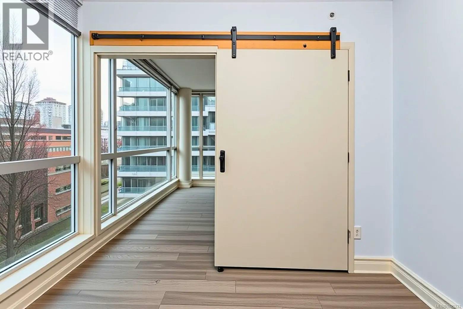 406 732 Cormorant Street, Victoria