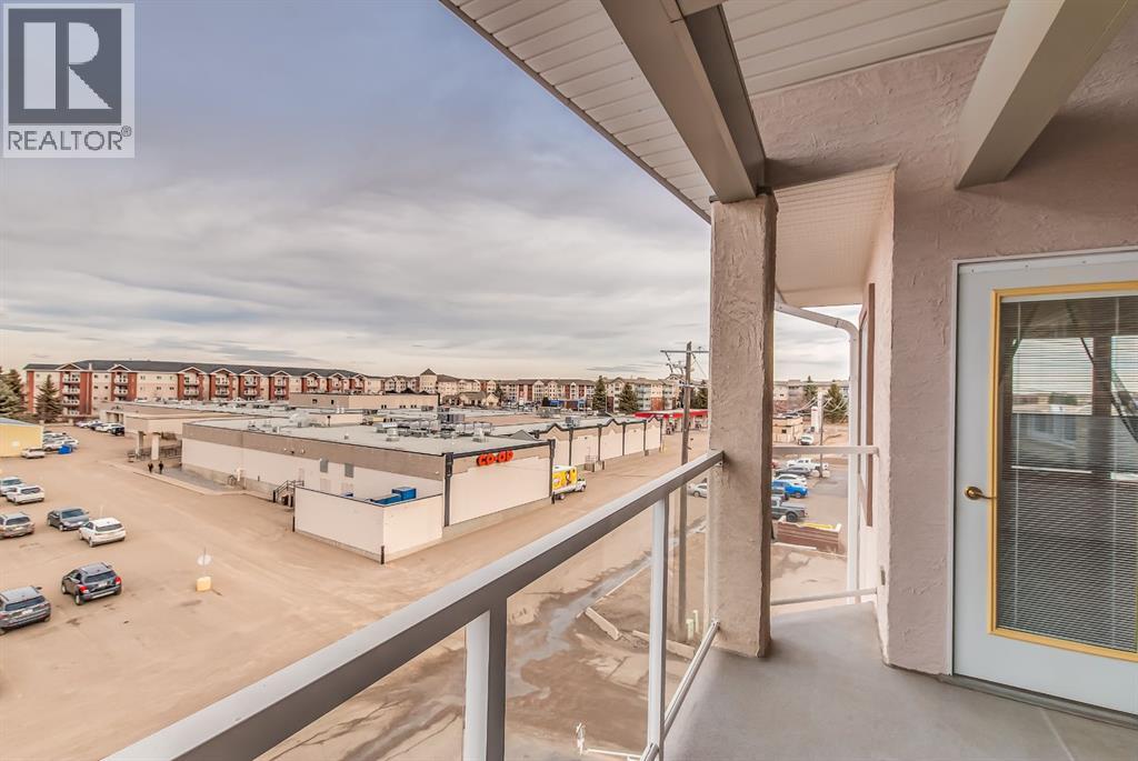 Single Family House for Sale in   Southview Drive SE Connaught Medicine Hat 