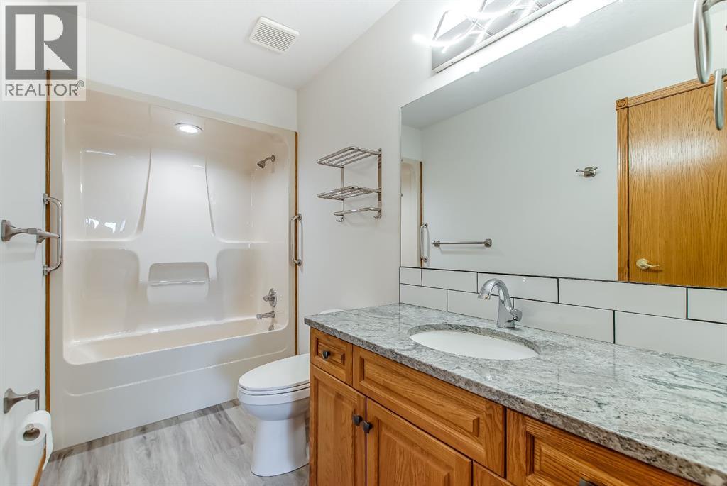 Single Family House for Sale in   Southview Drive SE Connaught Medicine Hat 